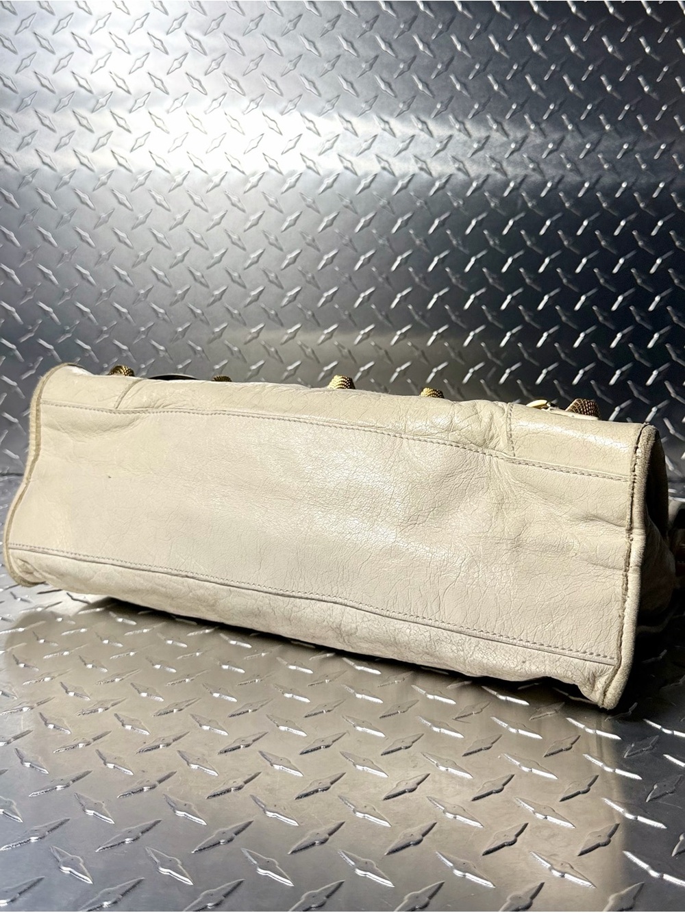 Balenciaga Vintage Moto Classic Medium Giant City Bag in Ivory GHW - Picture 5 of 12